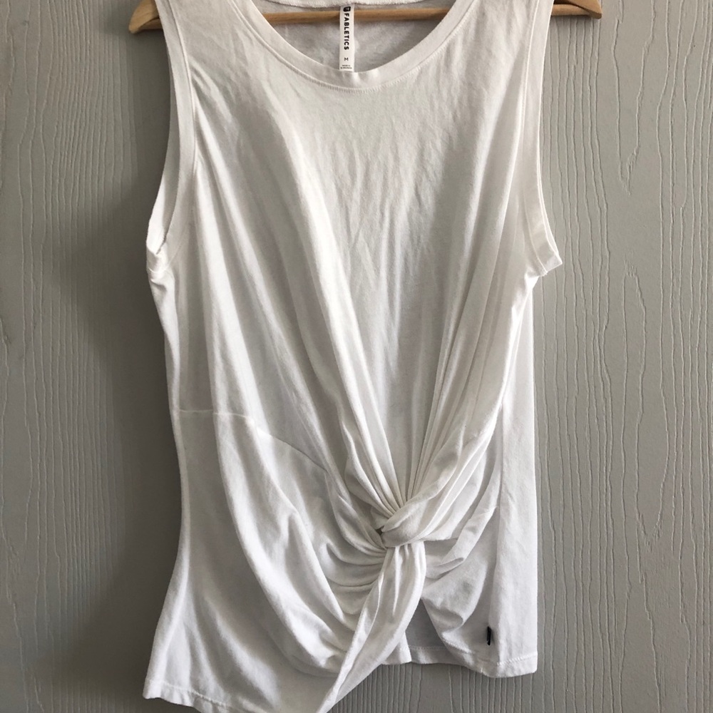 EUC Fabletics Hera Tee